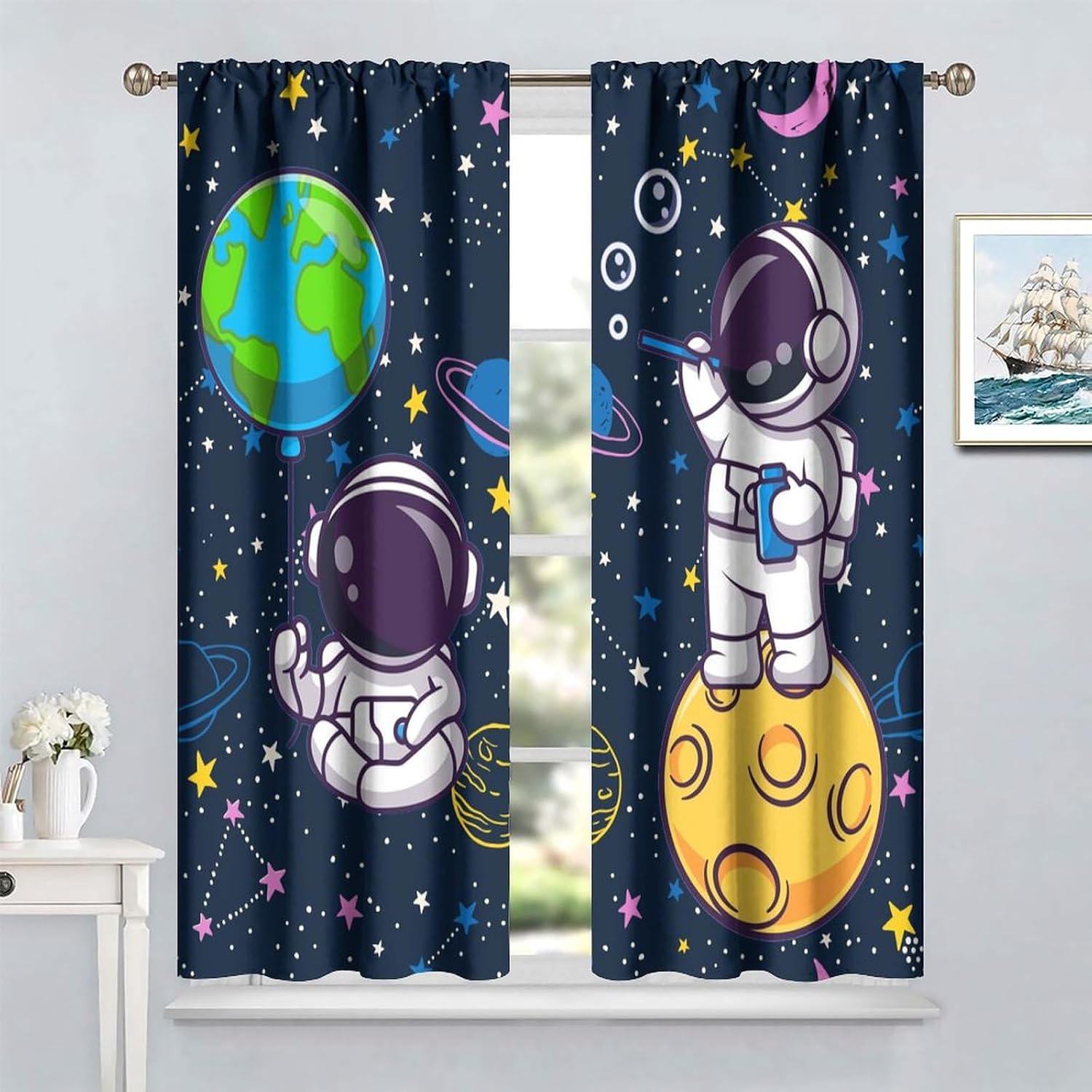 ستارة نافذة بتصميم الفضاء الخا - مراجعة Science Nursery وسعره